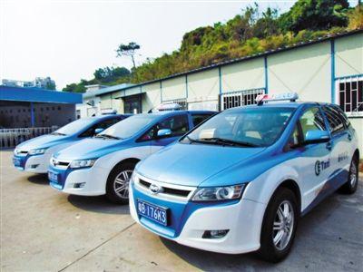 在论坛上,深圳市政府相关部门,新能源汽车企业与来深考察的cci